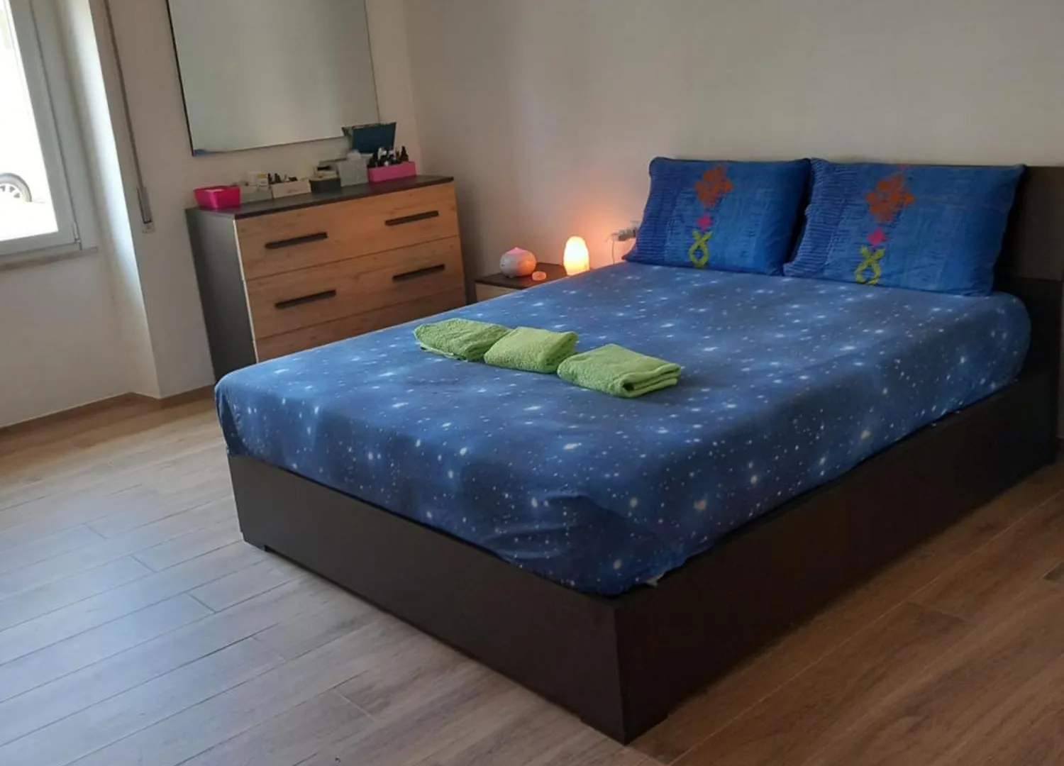 Luxury Garden Flat Apartment Carbonia