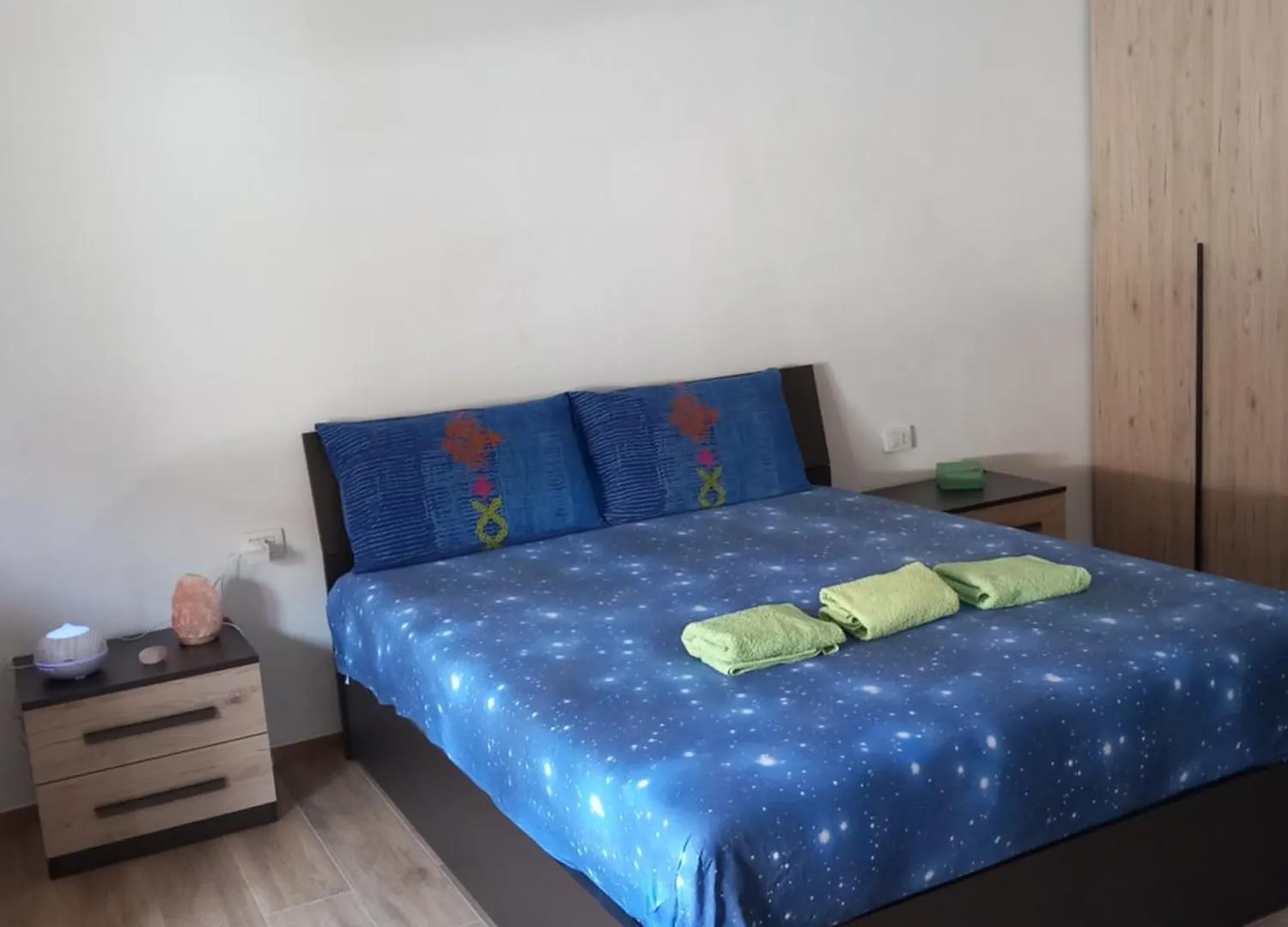 Luxury Garden Flat Apartment Carbonia Italy